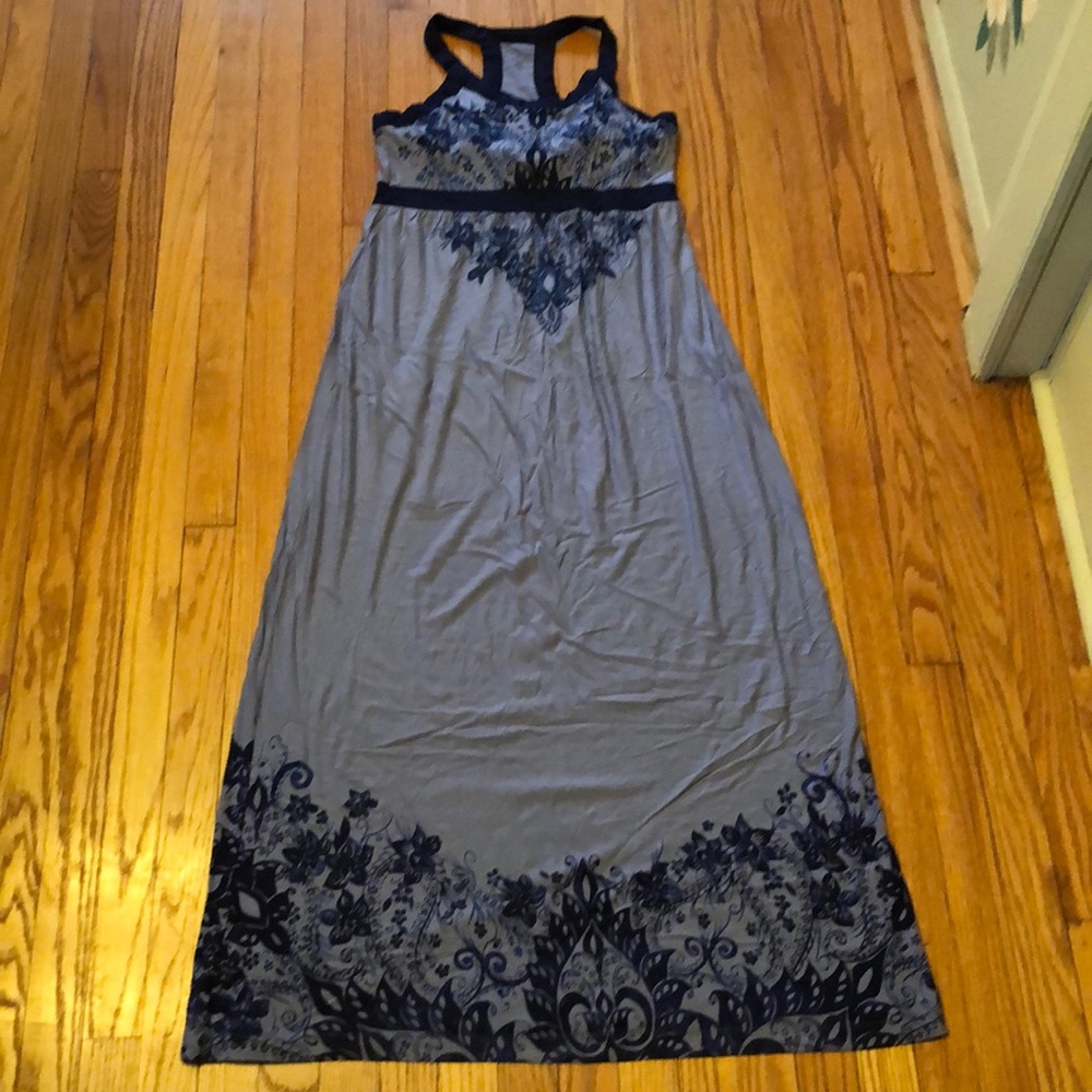 Athleta Pullover Maxi Dress - Size XL super soft built in shelf bra